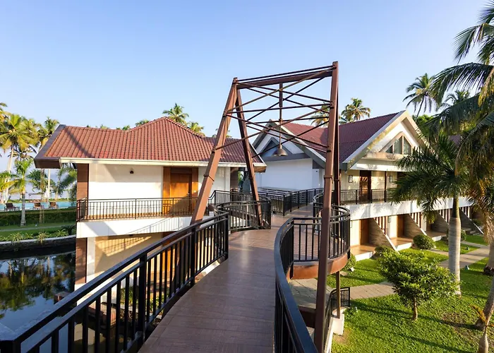 Lake Canopy Alleppey