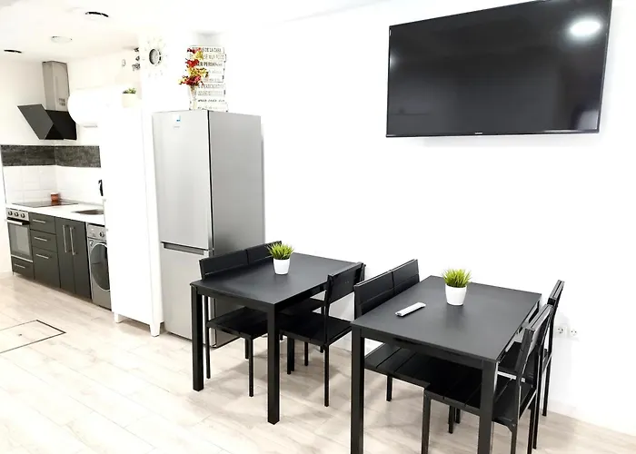 Hotel cerca del colegio: Hostal Casa Blanca