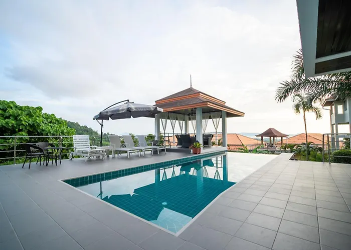 ฺbaan Waru Seaview Villa