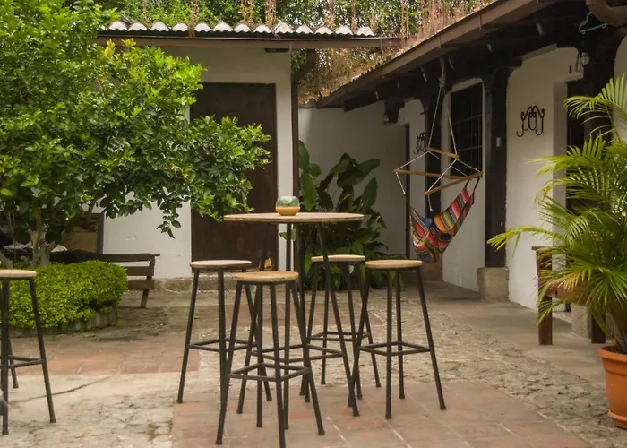 Tzunun Hostel