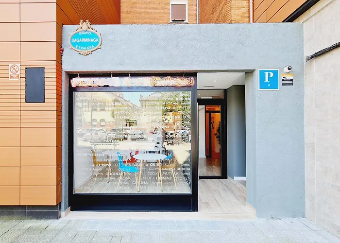  Bilbao Rooms & Kitchen Santutxu