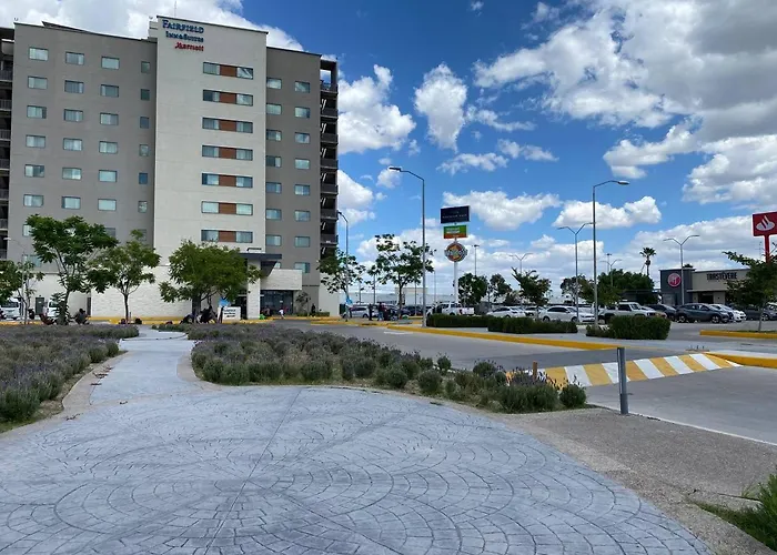 Hotel de lujo: Fairfield Inn & Suites By Marriott Aguascalientes