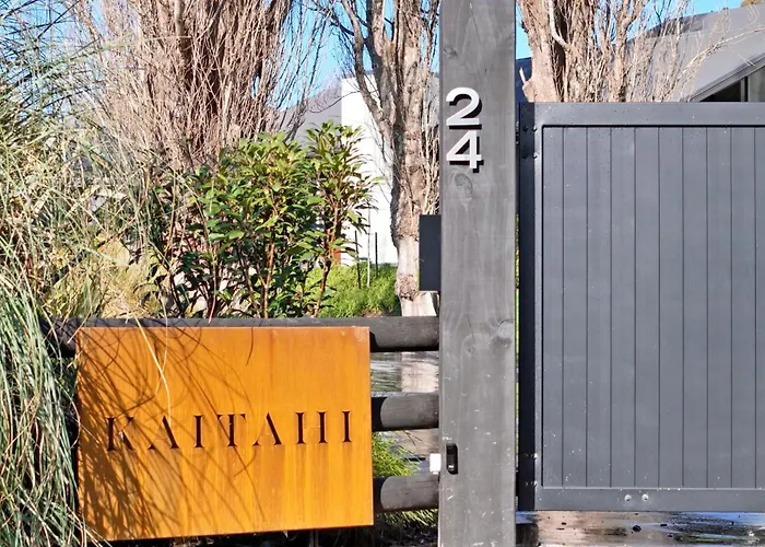 Kaitahi Lodge