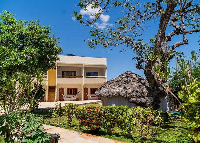 Hotel con piscina: Casa Suica Brasileira