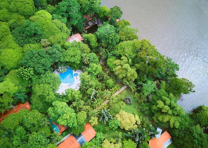 Villa con piscina: Evergreen Lodge