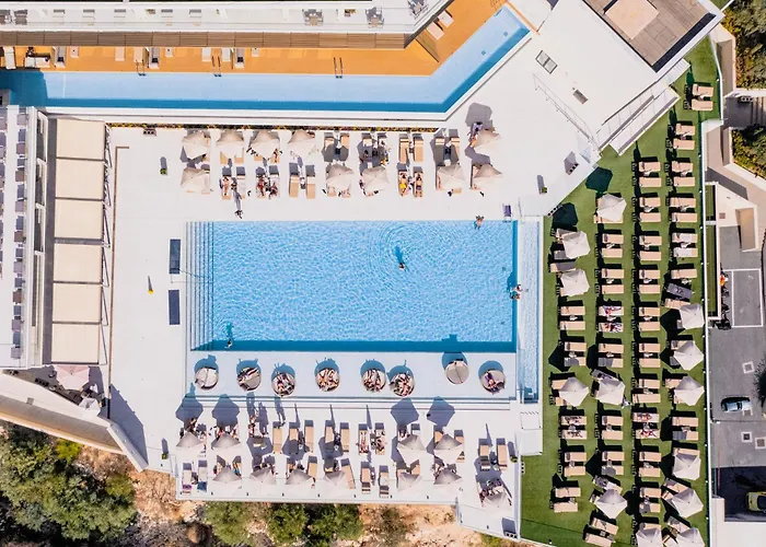 Amarande (Adults Only)