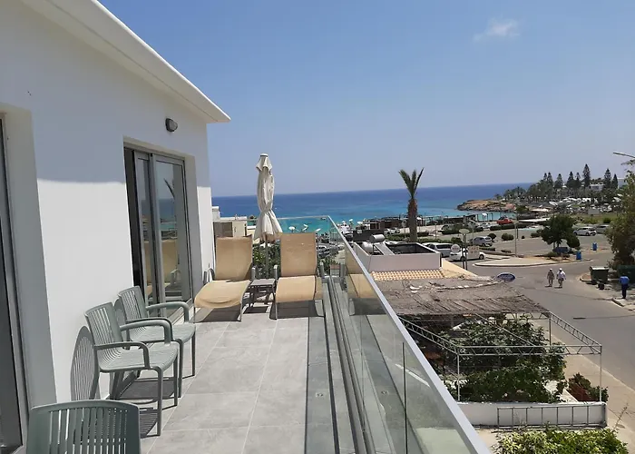 Hotel de 3 estrellas: Protaras Plaza Hotel