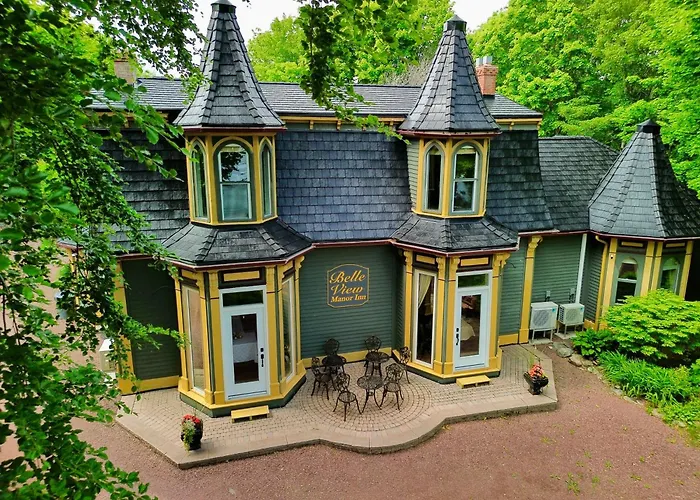 Belle View Manor Inn
