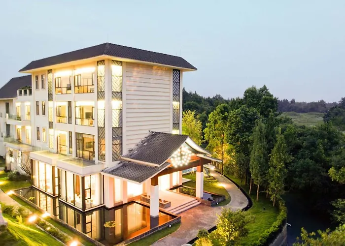 Chengdu Flowing Strings Peninsula Boutique Hotel-Orange Guitar Museum
