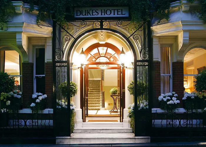  Dukes London