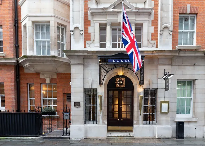  Dukes London
