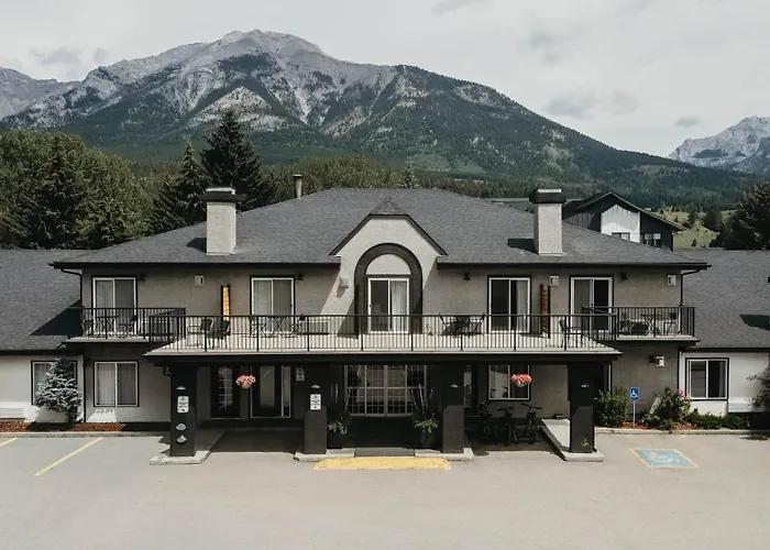  Northwinds Canmore