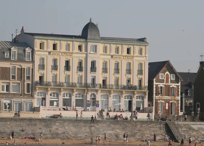 Hotel de playa: Hotel Kyriad Saint Malo Centre Plage
