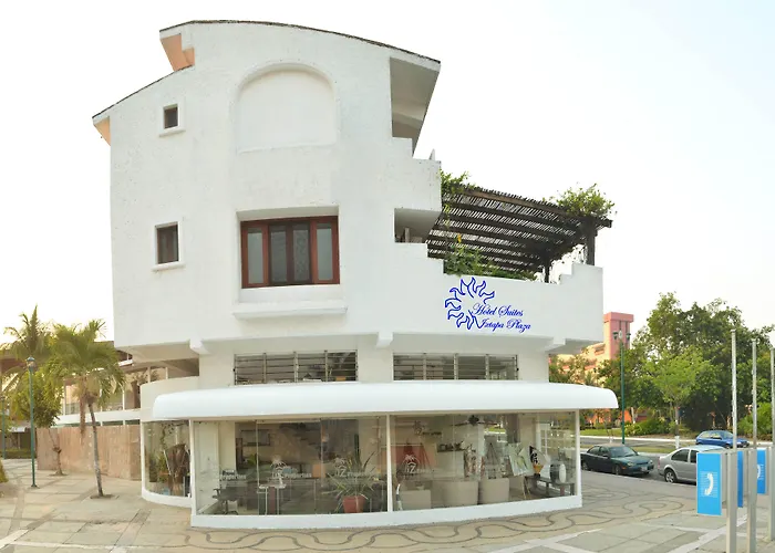 Suites Ixtapa Plaza
