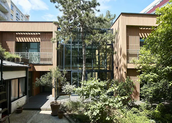 Eden Lodge