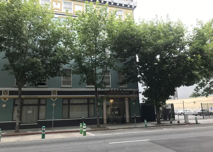 Hotel Clariana
