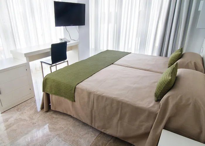 Hotel Senderos