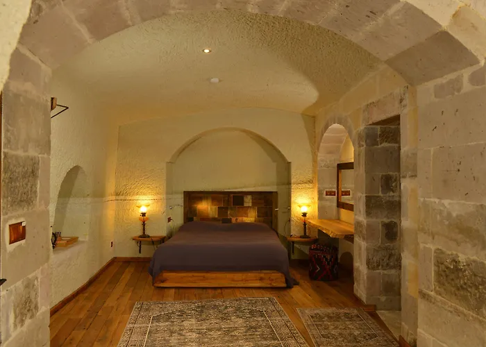 Seki Cave Hotel