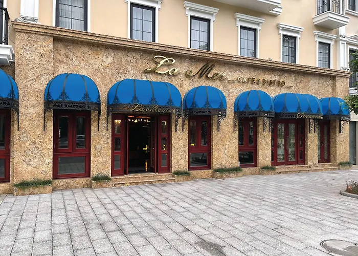 Grand Fleuve Boutique