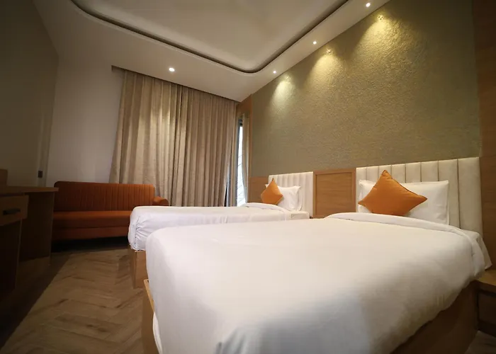 Elight Inn Hotel