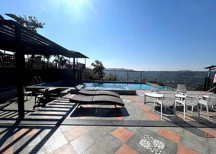 Vandhaara Luxury Stays