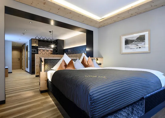 Hotel Tirol