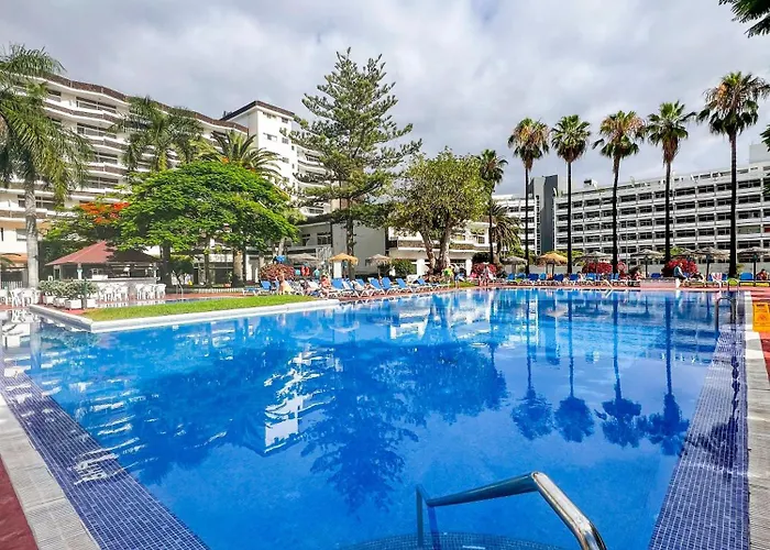 Complejo Blue Sea Puerto Resort compuesto por Hotel Canarife y Bonanza Palace