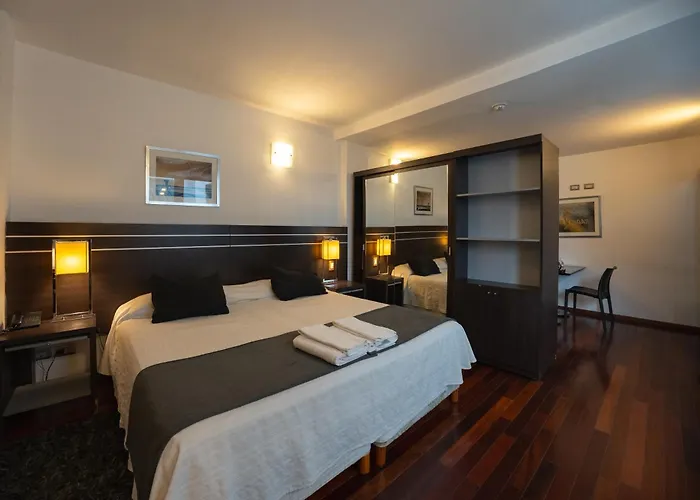 Zoom Apartments Hotel
