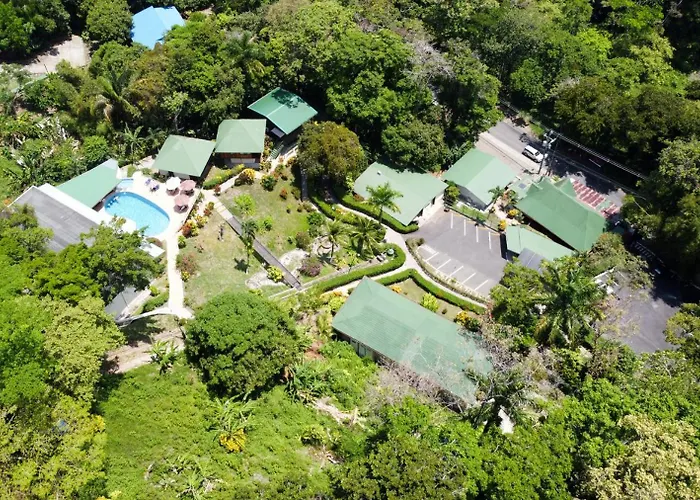 Tabulia Tree Hotel And Villas