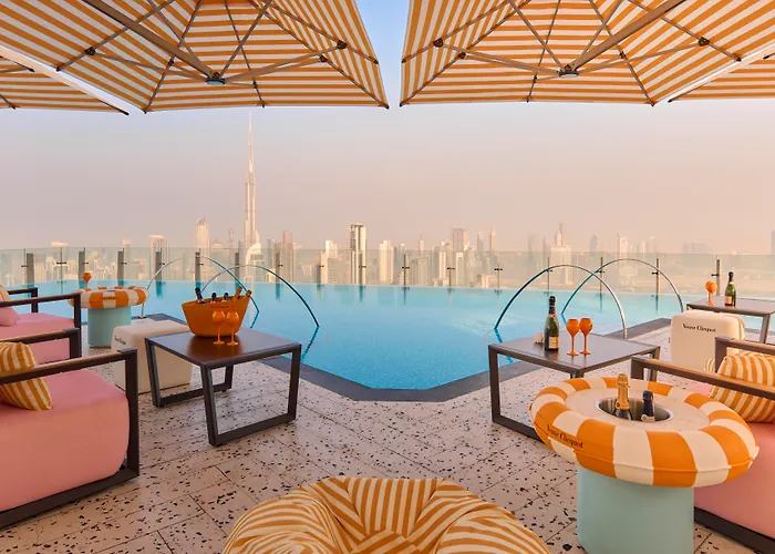 SLS &Residences