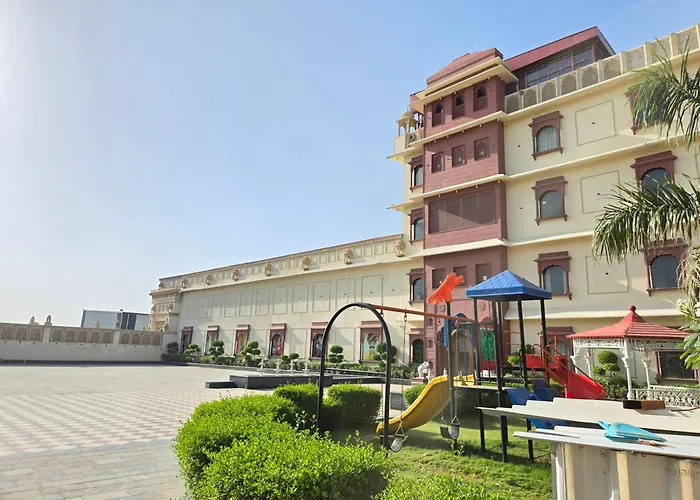 Pink Mahal Hotel & Resort