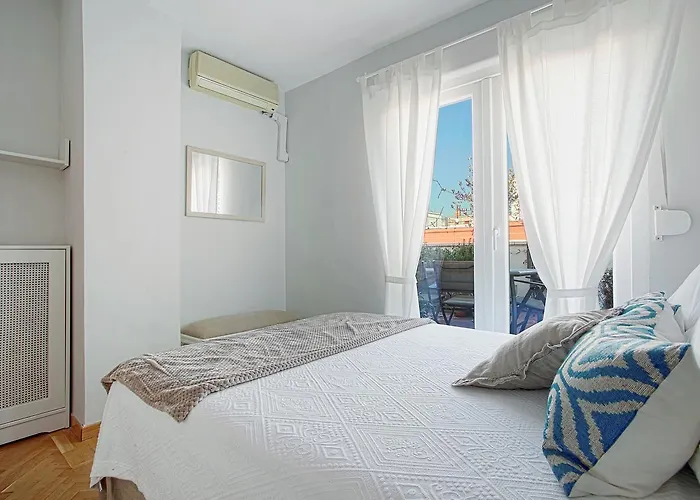 Alquiler de vacaciones: Genteel Home Reina Sofia