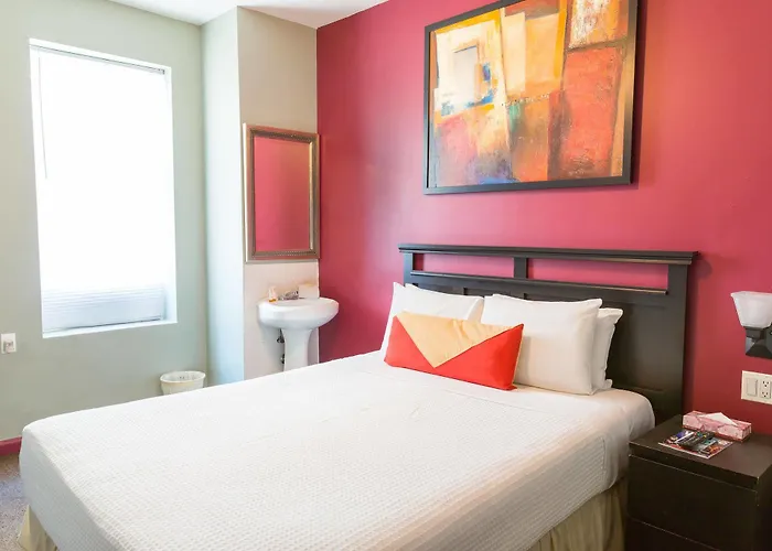 Hotel: Broadway Hotel & Hostel