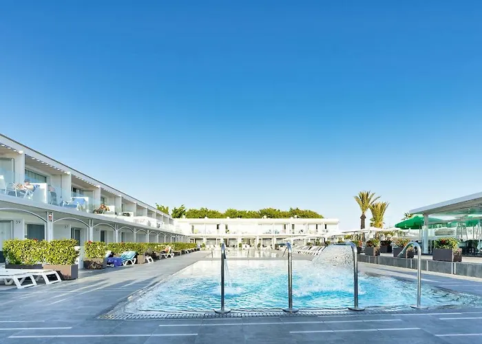 Ura Hotels Lara Adults Only